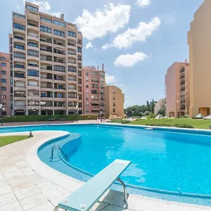 houze_lovely-flat-with-swimming-pool.hotels-lisbon-portugal.com/
